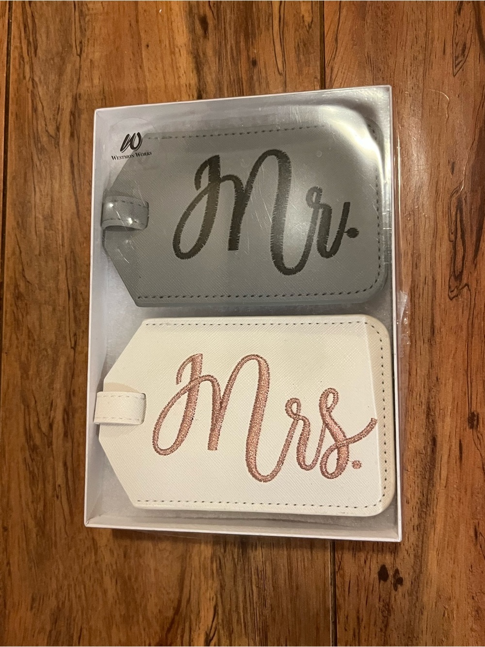 Mr. & Mrs. Luggage Tag Set – White and Gray Travel ID Covers